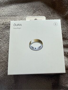 Oura Ring 4 Packaging - White Box with Black Text